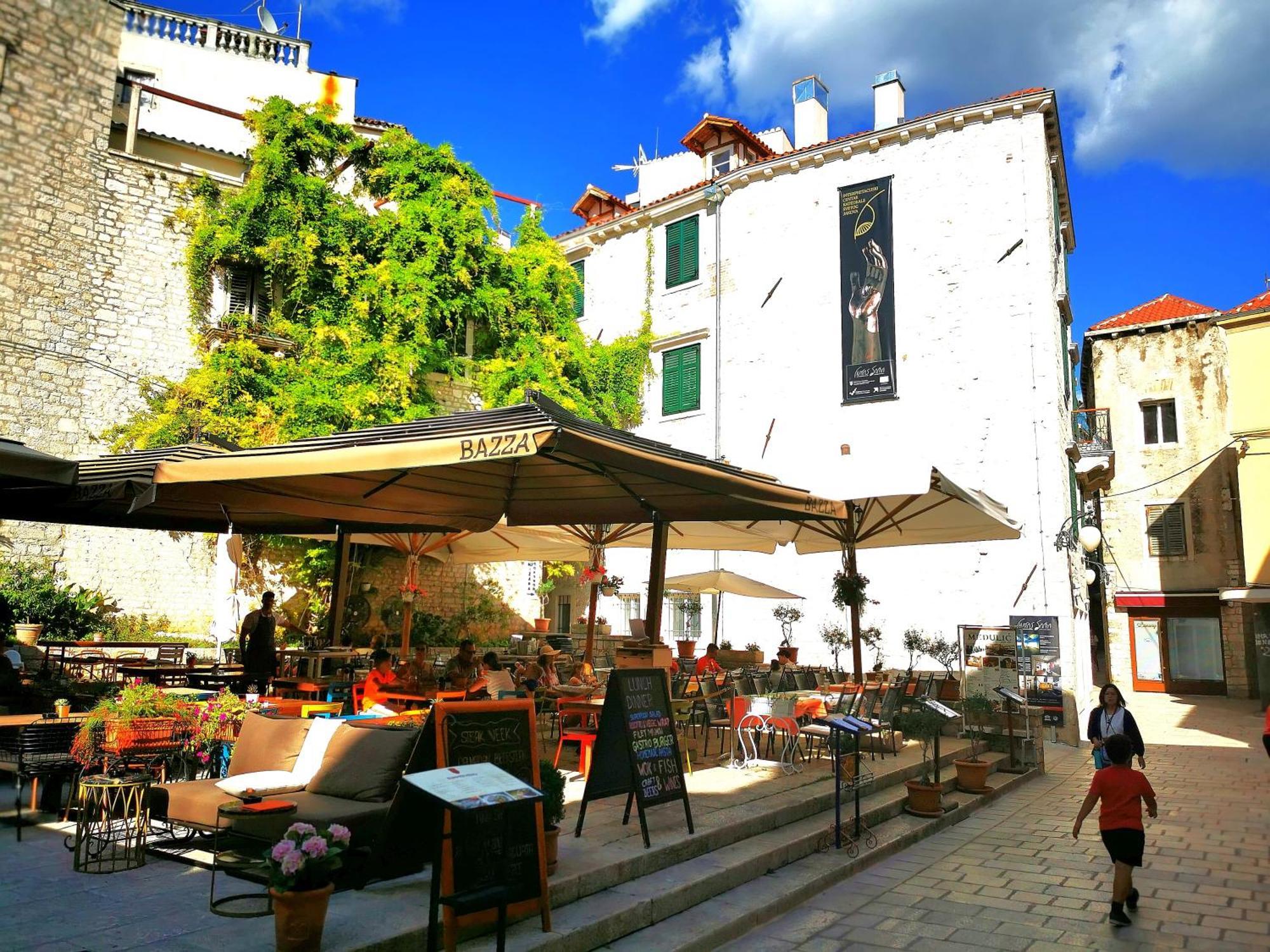 Xy Suites - Design Apartments Sibenik Bagian luar foto