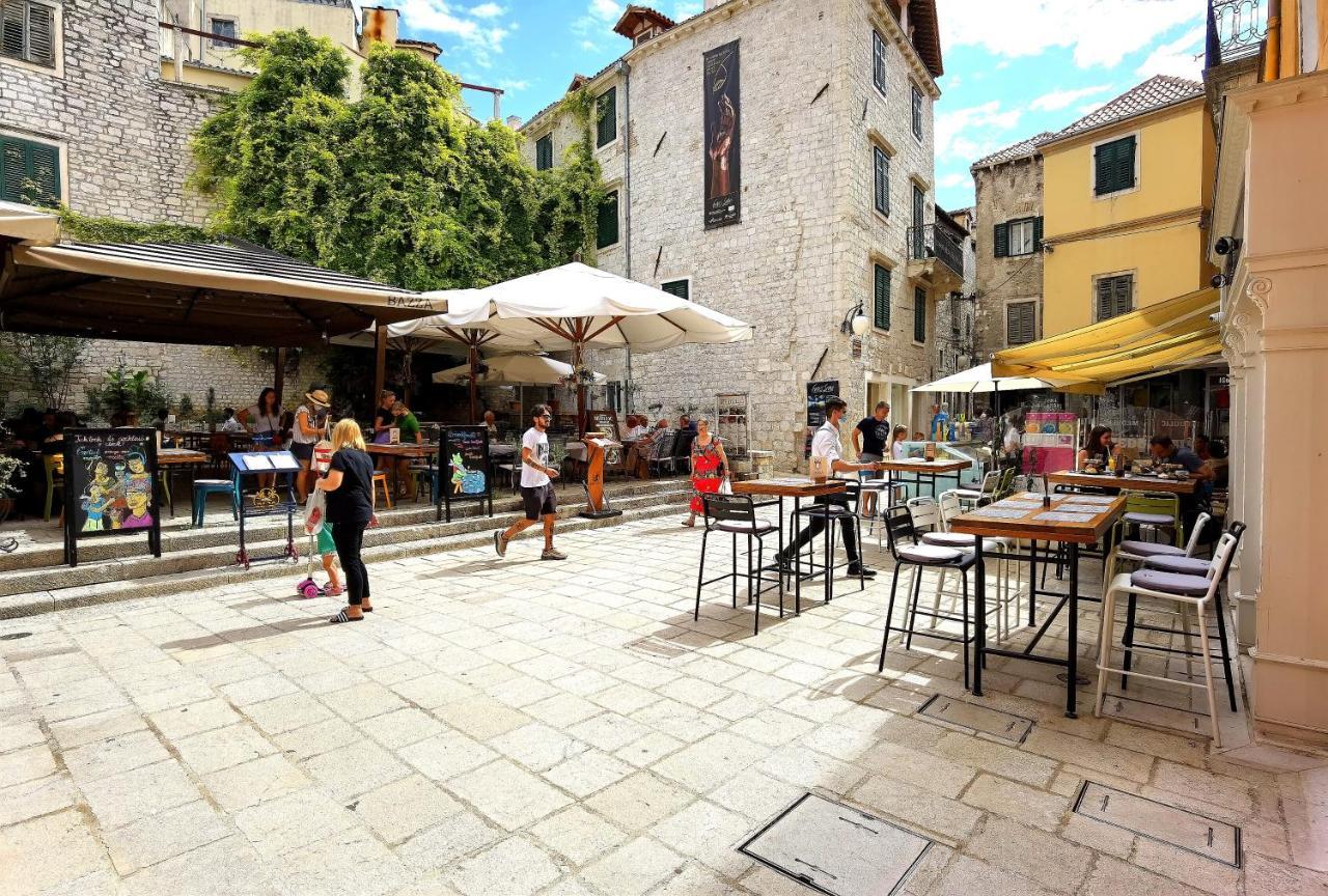 Xy Suites - Design Apartments Sibenik Bagian luar foto