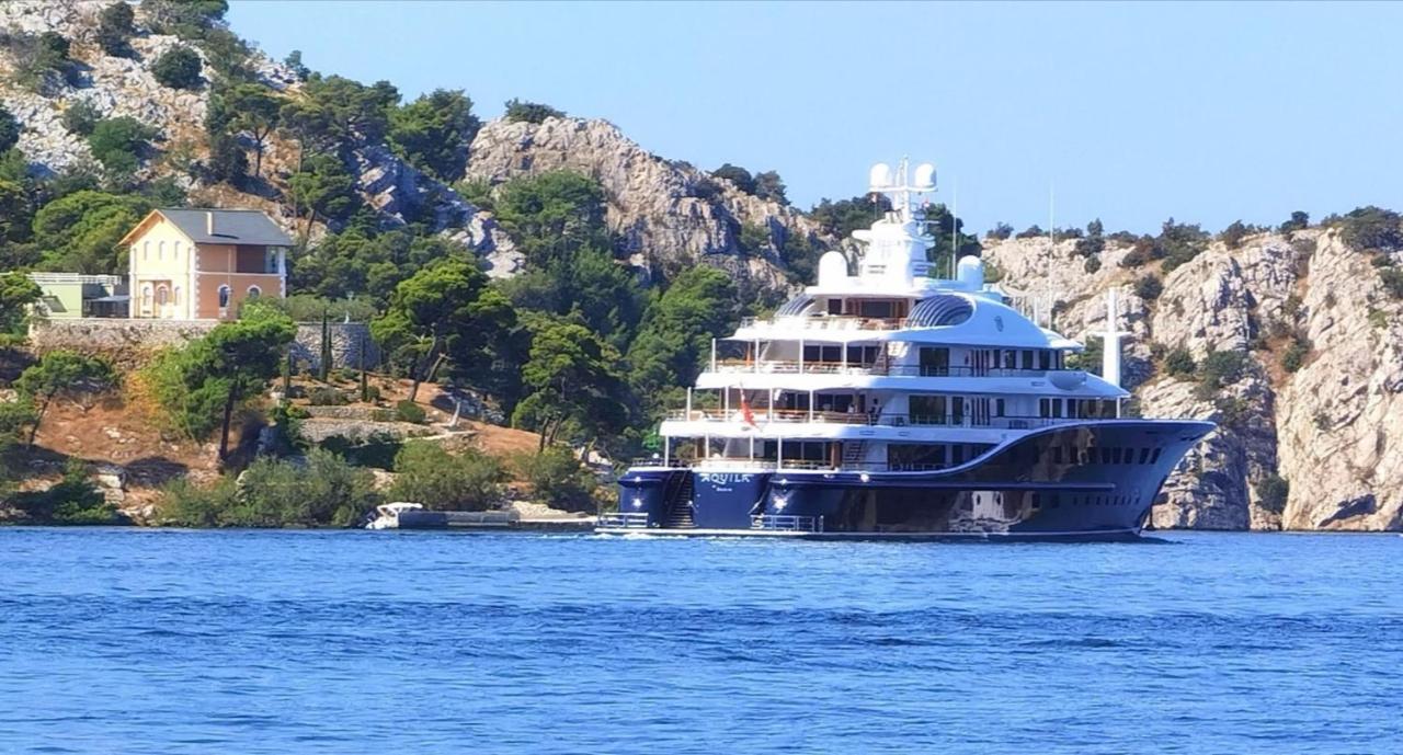 Xy Suites - Design Apartments Sibenik Bagian luar foto