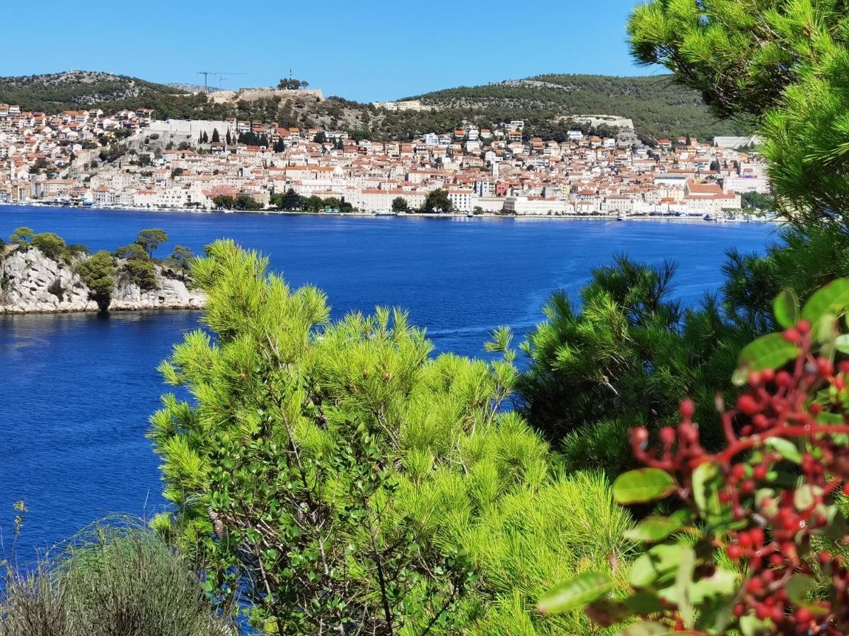 Xy Suites - Design Apartments Sibenik Bagian luar foto