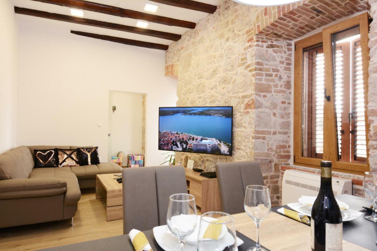 Xy Suites - Design Apartments Sibenik Bagian luar foto